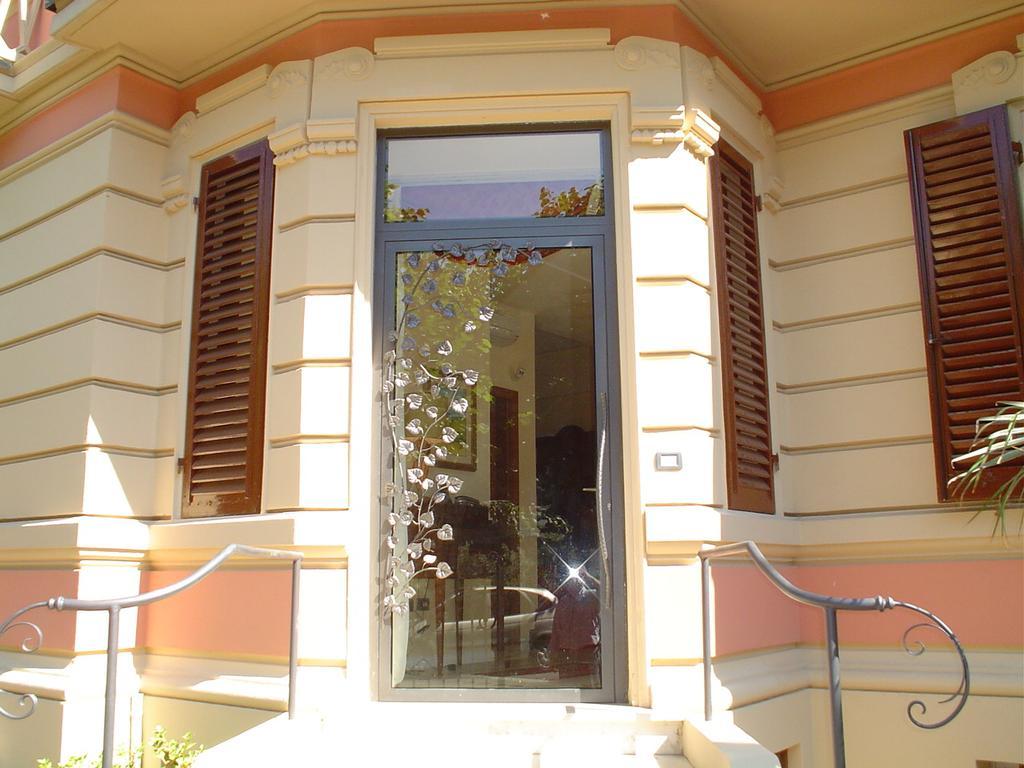 Petit Chateau Montecatini Terme Exterior photo